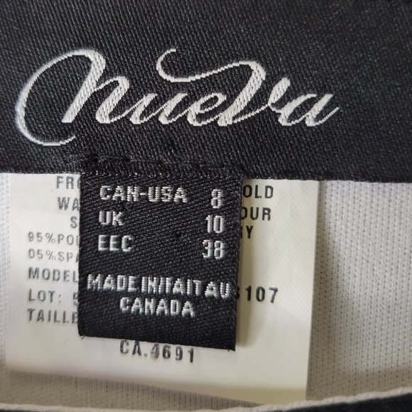 Sleeveless Black and White Abstract Print Top Size 8 - Picture 7 of 11